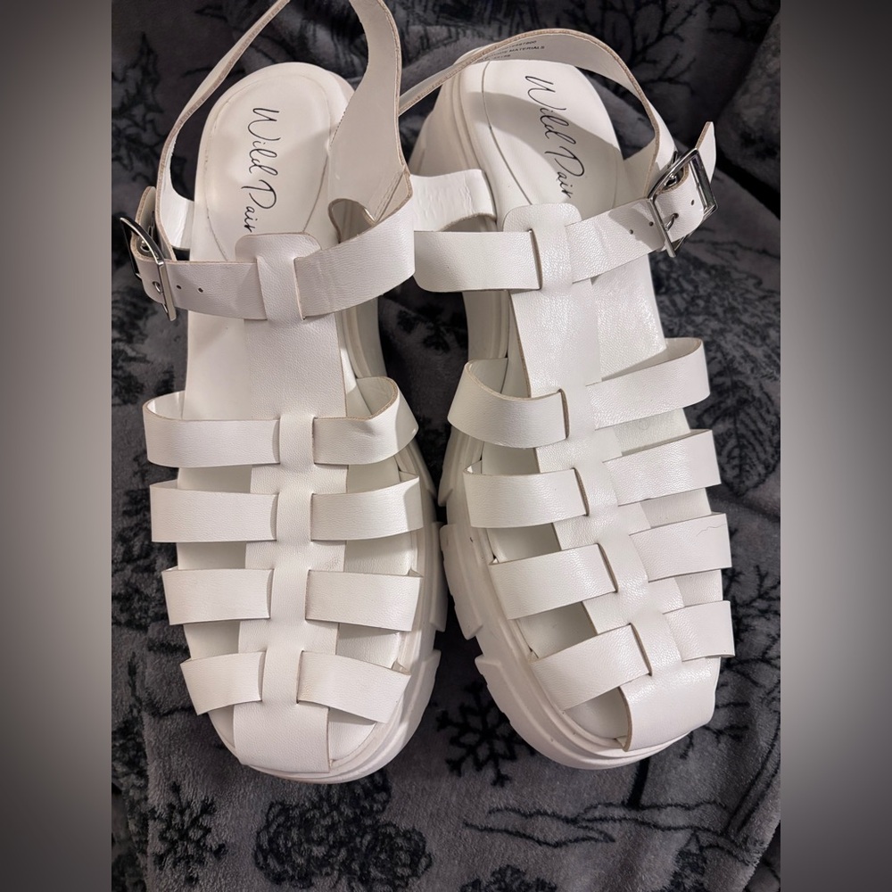 Wild Pair White Women's Sandals